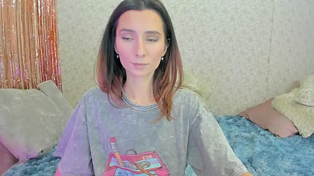 crystalnut online show from January 2025 03:06:02 AM