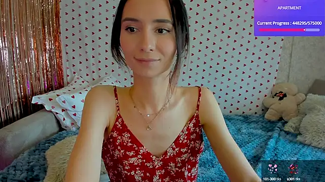 crystalnut online show from February 2025 05:46:02 AM