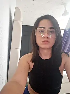 estibaliz online show from September 2025 10:20:01 PM