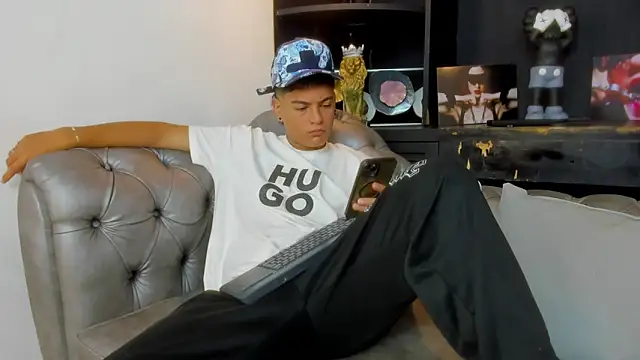 Snapshot of Levy_Steve chatting on February 2025 03:13:02 AM Levy Steve online show from February 2025 03:13:02 AM