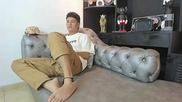 Snapshot of Levy_Steve chatting on March 2025 08:16:01 AM Levy Steve online show from March 2025 08:16:01 AM