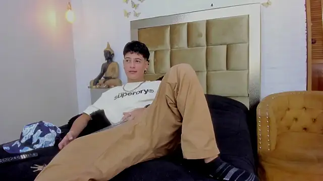 Snapshot of Levy_Steve chatting on March 2025 02:54:01 AM Levy Steve online show from March 2025 02:54:01 AM