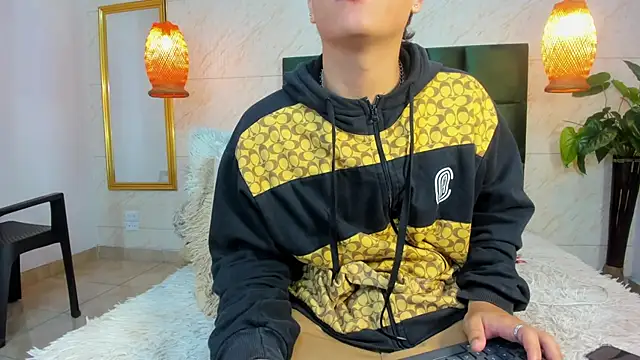 Snapshot of Levy_Steve chatting on October 2025 03:25:01 AM Levy Steve online show from October 2025 03:25:01 AM