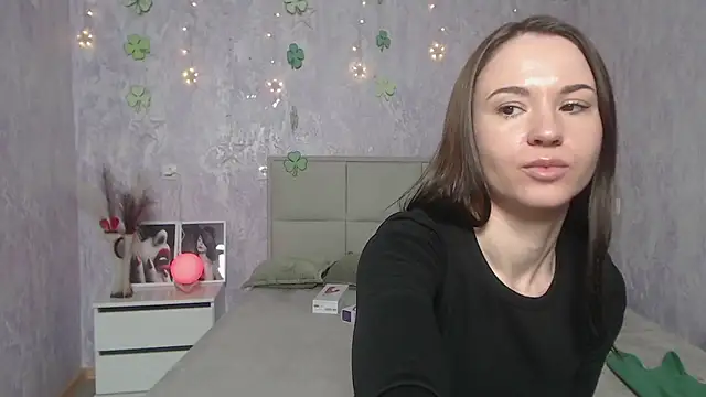 KaraCriegs online show from March 2025 06:18:01 PM