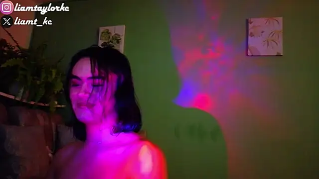 Liam Taylor online show from January 2025 03:17:01 AM