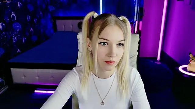 ShhhO O online show from April 2026 09:36:01 AM