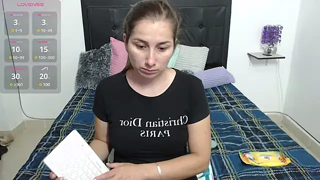 Iris love18 online show from February 2025 04:50:02 PM