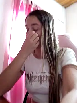 Iris love18 online show from January 2026 01:15:01 PM