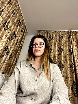 NadiraNoor online show from November 2025 10:59:02 PM