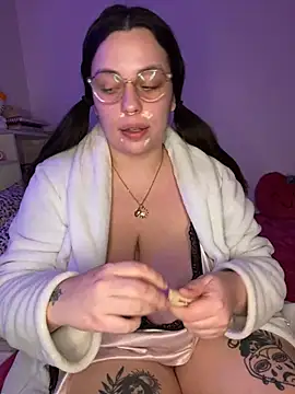 milkyhonybaby online show from March 2025 12:16:01 AM