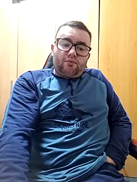 Javier bear online show from March 2025 10:43:01 PM