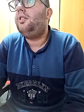 Javier bear online show from March 2025 10:08:02 PM