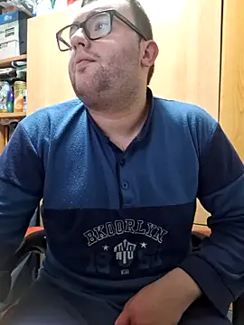 Javier bear online show from March 2025 11:20:01 PM