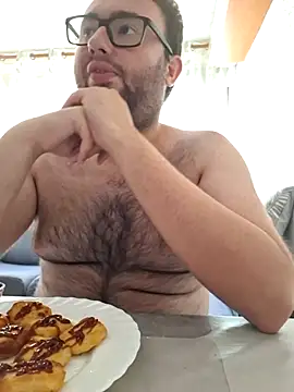 Snapshot of Javier_bear chatting on June 2026 12:38:02 PM Javier bear online show from June 2026 12:38:02 PM