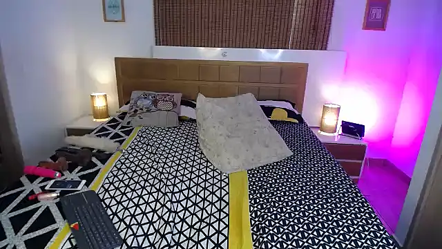 ShanonLe online show from February 2025 09:53:02 PM