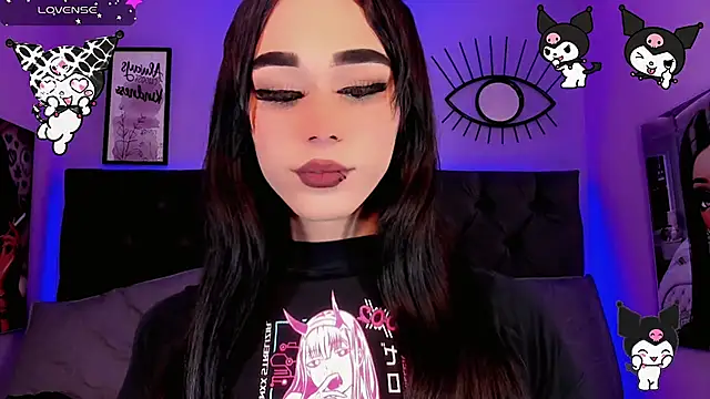 kimMaddiee online show from October 2025 06:10:02 AM