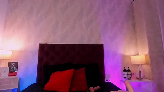 laura bassi online show from March 2025 08:26:02 AM