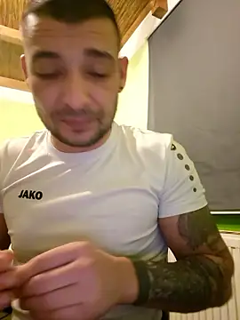 Zoltanioan26 online show from January 2026 10:51:02 AM