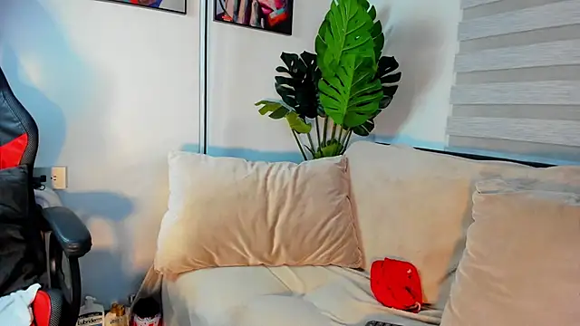 YalexaVelez online show from October 2025 02:48:02 AM