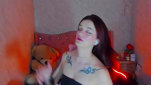 Snapshot of LiaHarryis chatting on January 2025 05:28:02 PM LiaHarryis online show from January 2025 05:28:02 PM