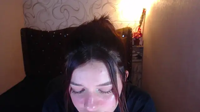 Snapshot of LiaHarryis chatting on March 2025 06:25:02 AM LiaHarryis online show from March 2025 06:25:02 AM