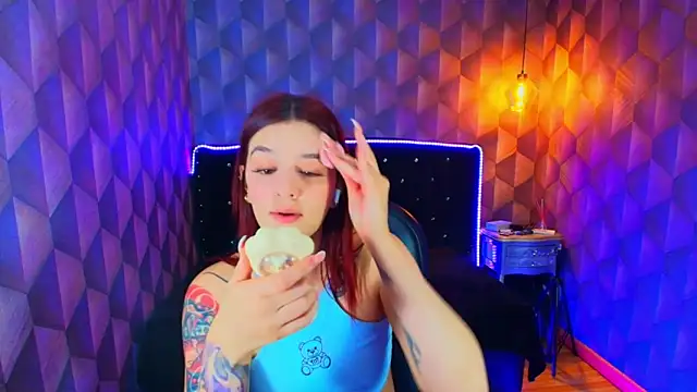 Snapshot of LiaHarryis chatting on September 2025 06:19:02 PM LiaHarryis online show from September 2025 06:19:02 PM