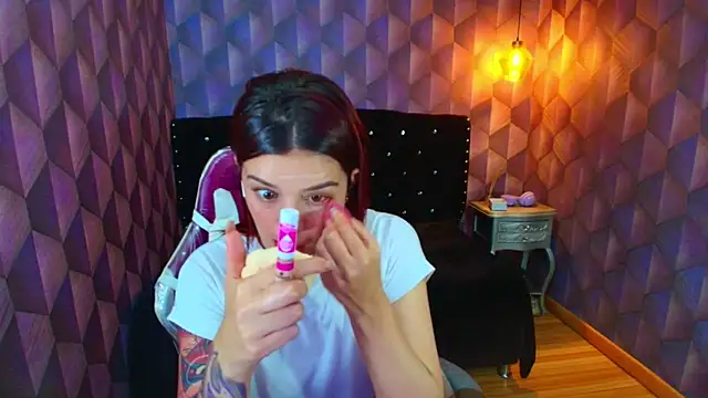 Snapshot of LiaHarryis chatting on November 2025 06:20:01 PM LiaHarryis online show from November 2025 06:20:01 PM