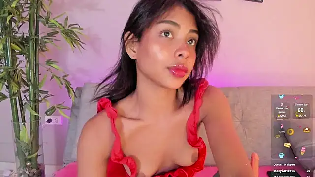 cinnamon kyla online show from February 2025 10:02:01 PM