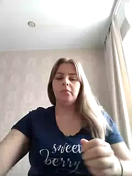 Lady nice cat online show from February 2025 03:02:02 AM