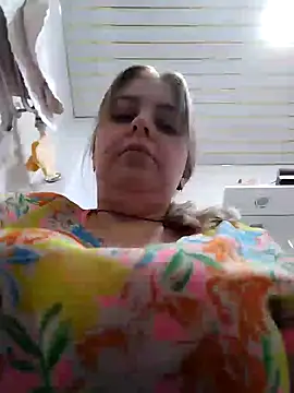 Lady nice cat online show from February 2025 12:33:01 PM