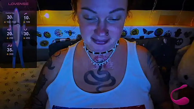 EllieOz online show from January 2025 09:09:02 PM