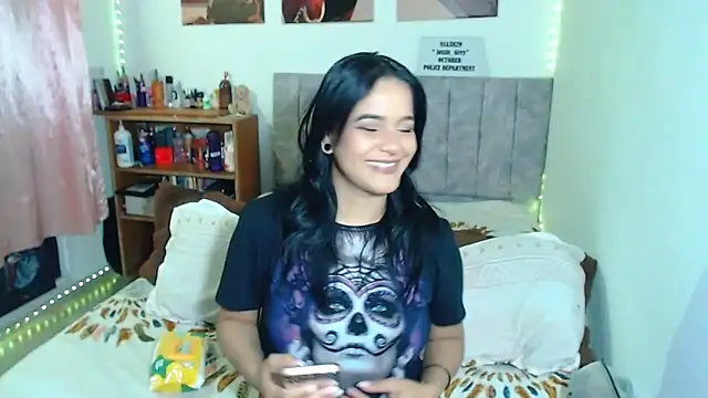 Snapshot of JossieGrey chatting on January 2025 10:30:01 AM JossieGrey online show from January 2025 10:30:01 AM