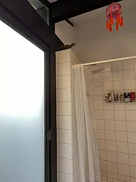 Stella-Kink online show from March 2026 12:05:01 PM