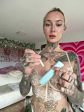 Stella-Kink online show from July 2026 12:09:02 PM