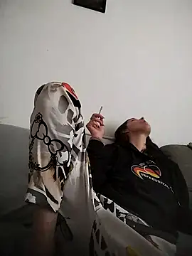 LauraBaby online show from October 2025 02:51:02 PM