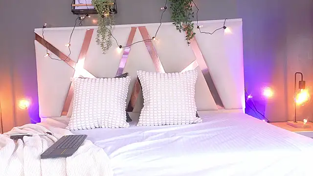 nahomi campbell online show from September 2025 07:47:01 PM