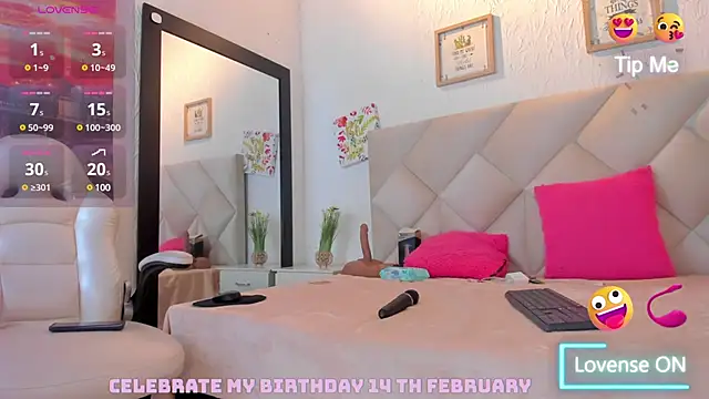 Snapshot of yuliana_millerr chatting on February 2025 08:10:01 PM yuliana millerr online show from February 2025 08:10:01 PM