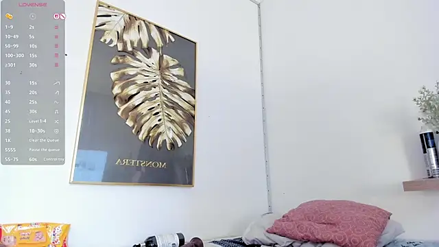 Amina hafsa online show from April 2026 07:15:01 PM