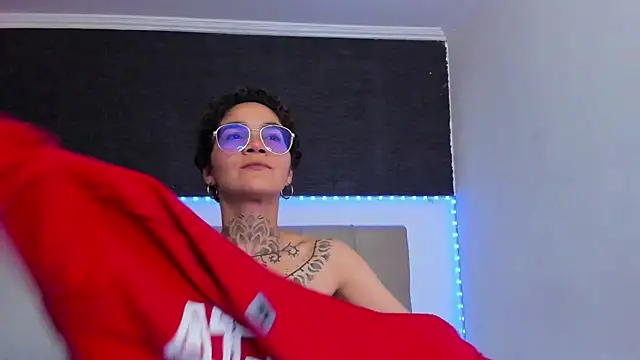 Snapshot of anaroman01 chatting on September 2025 06:41:02 PM anaroman01 online show from September 2025 06:41:02 PM