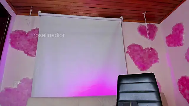 roselinedior online show from February 2025 06:36:02 PM