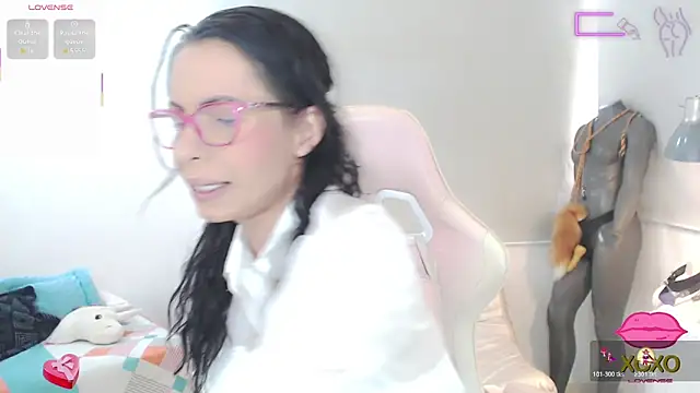 sasha mom69  online show from October 2025 03:01:01 PM