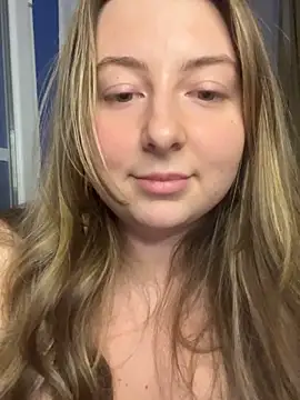 curvyflawless online show from February 2025 03:15:02 PM