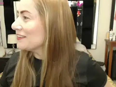 Snapshot of CATRINA-83 chatting on February 2025 05:19:02 PM CATRINA-83 online show from February 2025 05:19:02 PM