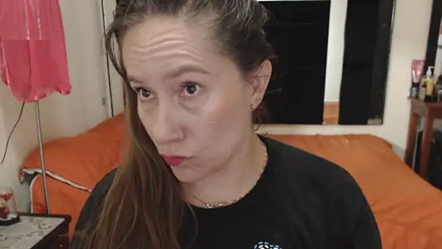 Snapshot of CATRINA-83 chatting on October 2025 10:39:01 PM CATRINA-83 online show from October 2025 10:39:01 PM