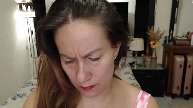 Snapshot of CATRINA-83 chatting on November 2025 02:06:02 PM CATRINA-83 online show from November 2025 02:06:02 PM