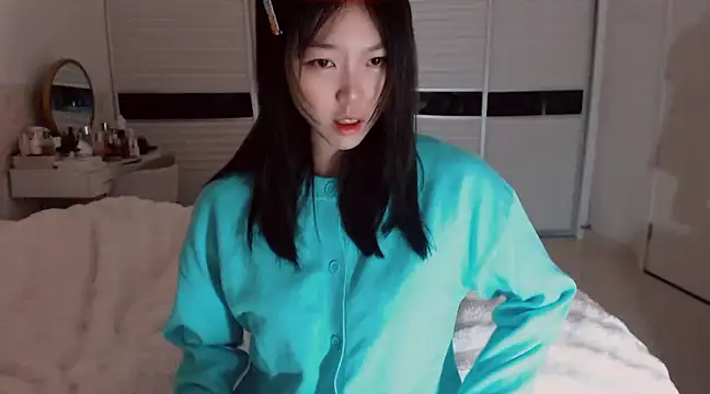 -Lucky Girl online show from February 2025 02:12:01 AM