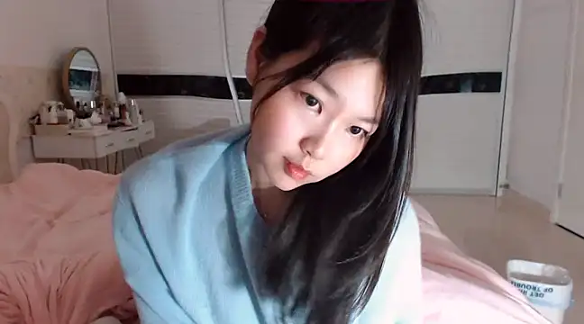 -Lucky Girl online show from February 2025 02:27:02 PM