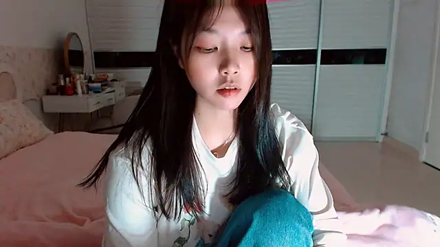 -Lucky Girl online show from April 2026 01:38:01 PM