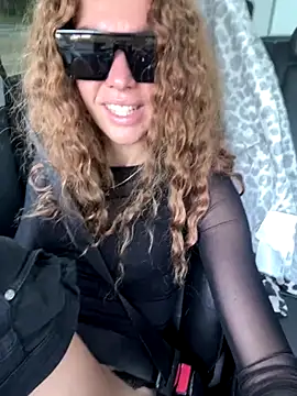 tmona1917 online show from November 2025 07:10:02 AM