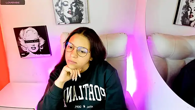 SamanthaRoldaan online show from April 2026 03:14:02 PM